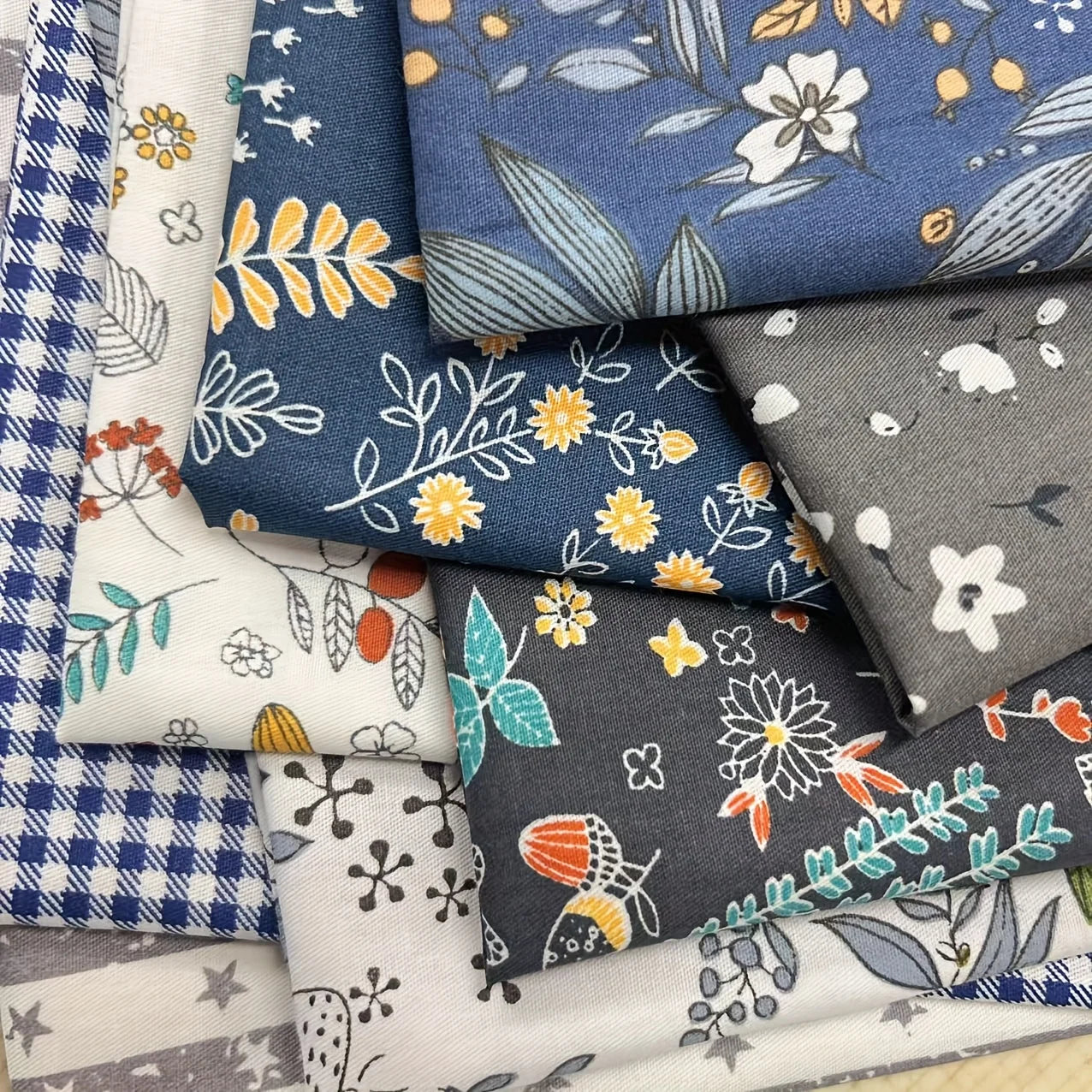8pcs fresh cloth bag with geometric grid, fat quarter, bee theme, quilting patch, square, summer DIY handmade craft decoration
